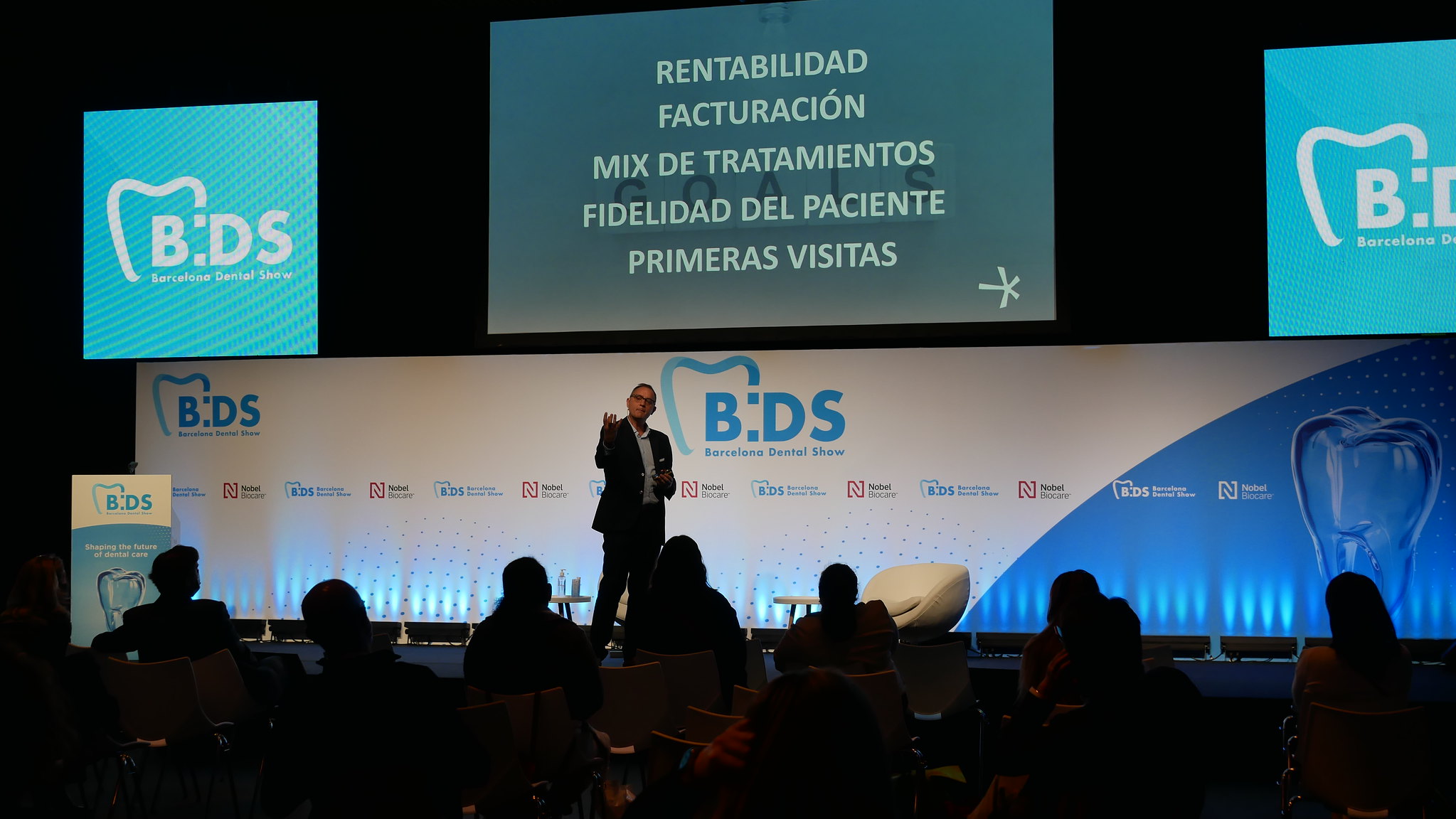 YouTube y TikTok, los nuevos canales para atraer pacientes a las clínicas dentales